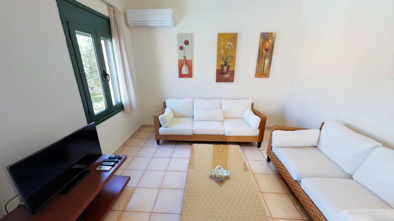 Villa Eleni Asprouliánoi Extérieur photo