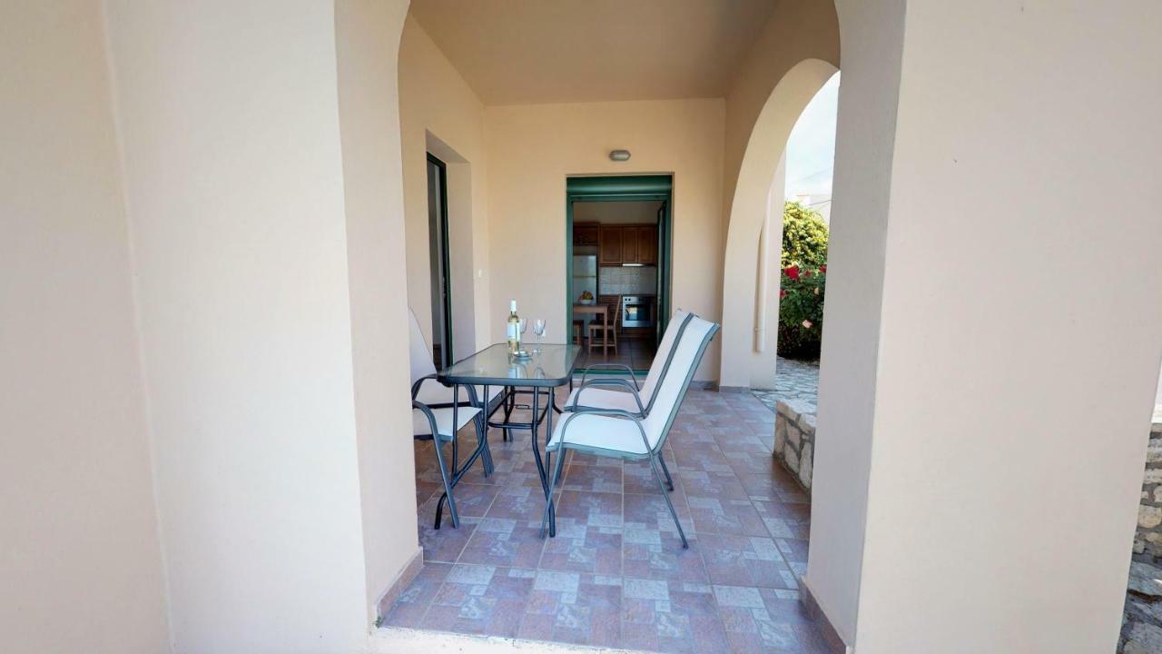 Villa Eleni Asprouliánoi Extérieur photo