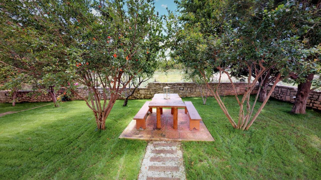 Villa Eleni Asprouliánoi Extérieur photo